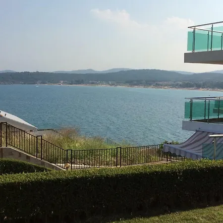 Апартаменты Seaside *