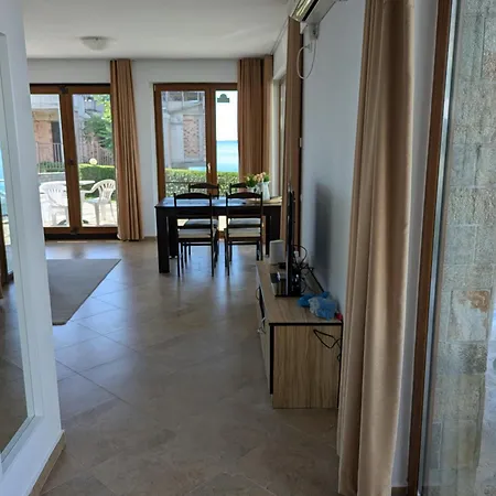 Apartament Panoramic Sea View With Pool