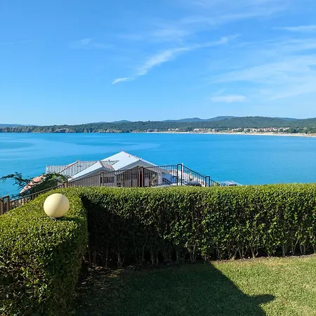 Apartament Panoramic Sea View With Pool